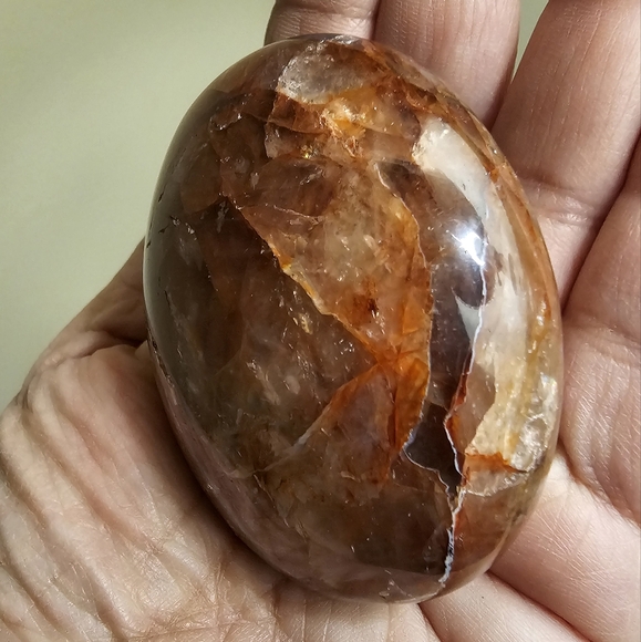 176 grams, Huge FIRE QUARTZ Palm Stone, Amazing Color & Quality, New! - Picture 4 of 16
